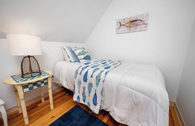 Secluded Waterfront Retreat for 23 Dock, Pets OK - Foto 4