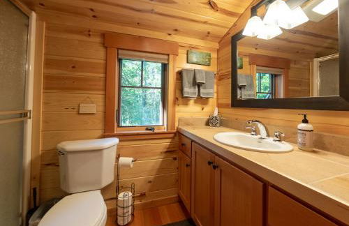 On the River Wooded Bliss Cabin near Loloma - Foto 30