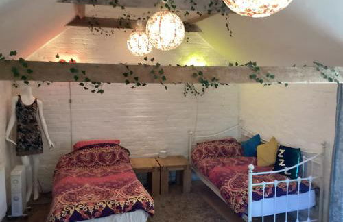 The Eclectic Coach House - Photo 14