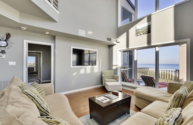 Chateau Soleil - Photo 15