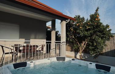 Zouf House Luxury Stay with Jacuzzi - Photo 1