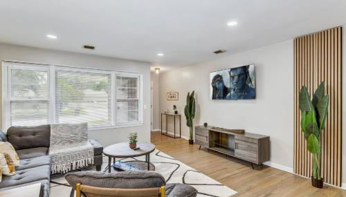 HotTub, King & PoolTable~East Wichita - Foto 3, Other