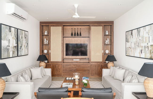 SOL House by The One Group of Hotels - Photo 12