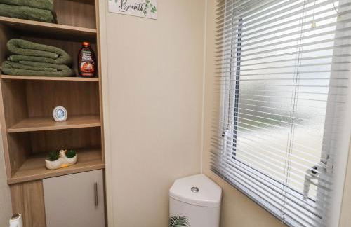 Homeslea 33 Millennium Gardens - Photo 16