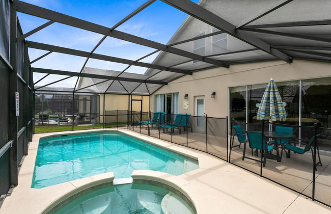 Tropical and Peaceful This 5 bed With Pool Spa - Foto 1