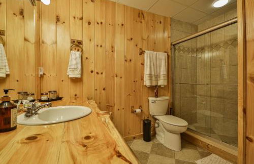 Chateau Relaxeau Breathtaking Spacious Mountain Home on Paved Road - Foto 35