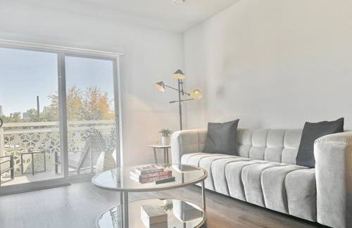 Silver Lake Stylish Penthouse One Bdrm with Parking included - Foto 1