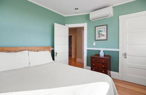 Magnificent Ocean View walk to beaches and town - Foto 30