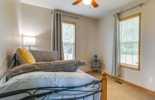 Lake View Dog-Friendly Home with Yard and Fire Pit! - Photo 16