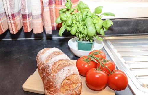 The Garden Apartment - Photo 11