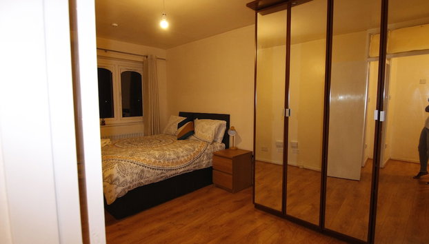 Stay8 Sleeps 6 With Street Parking - Foto 2, Habitación