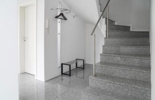 Modernes Stadthaus 100qm Parkplatz Bad&Dusche Küche - Foto 7