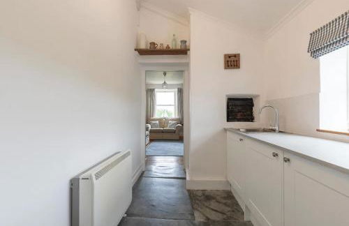 Seaside Holiday Cottage Near Beach - Foto 15