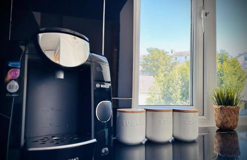 High Rise Apartment - Photo 5