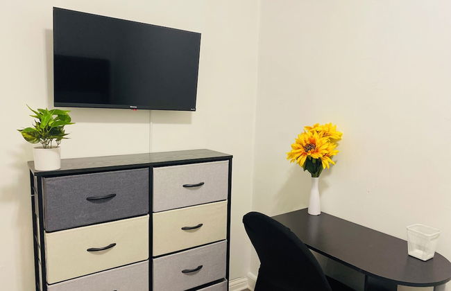 Modern Private Share Bedroom Bus stop to NYC - Foto 2