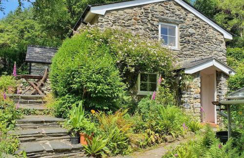 Yr Hen Efail Cosy 1 bedroom Cottage, with fireplace and garden - Foto 1