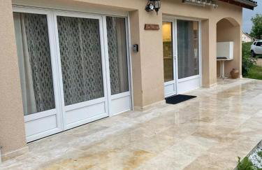 Appartement rénové à Lapte avec terrasse 40 m² - Foto 1
