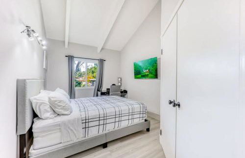 Luxury Family Home w AC and Patio near Meta and Stanford - Foto 21