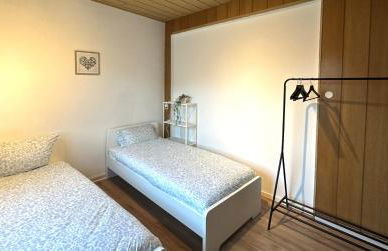 Großzügige Handwerkerwohnung - Viel Platz und voll ausgestattet - Foto 1