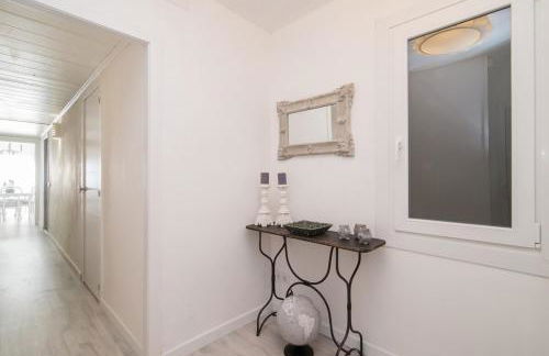 Nice, Cozy, UP TO 6, FCB stadium, free parking - Photo 51