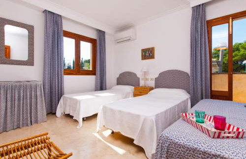 Villa Tita de Manresa, con jardines y vista mar - Foto 25