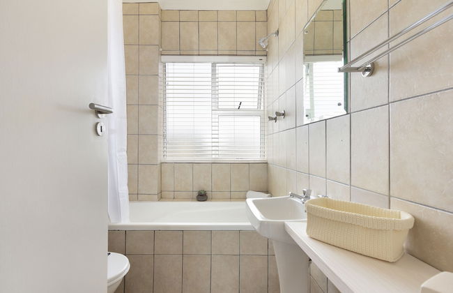 Big Bay Beach Club 22 by HostAgents - Photo 16