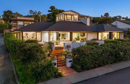 Pacific Perfection - Ocean Views Jacuzzi Walk to Beach and Dining - Photo 60