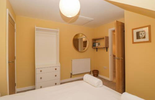 Little Foxes - Photo 27