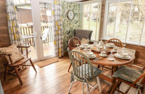 The Bird House - Photo 9