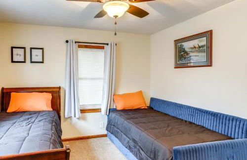 Port Clinton Home Hot Tub, Steps to Portage River - Foto 15