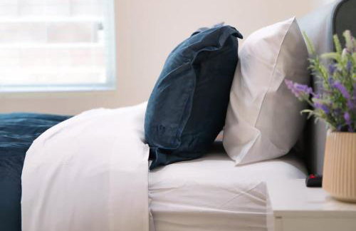 VEGAS OASIS CLOSE 2 STRIP! Private Hot tub & Heated Pool - Foto 74