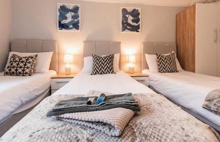 BEST PRICE! Perfect Gunwharf Accommodation - 5 single beds or Kingsize FREE PARKING - Foto 14