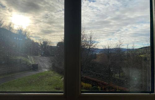 Rostrevor Valley 6-Br Sleeps 20 w Hot Tub & View - Photo 28