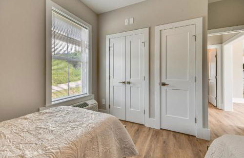 Hike and Ski Mtn-View Retreat in Maggie Valley! - Foto 17