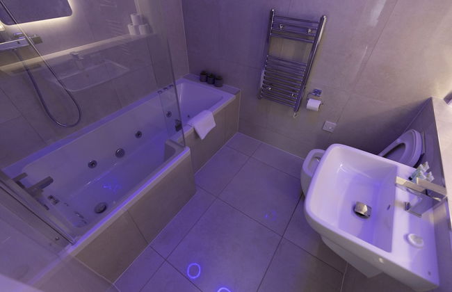 Spire Accommodations Ltd. - Foto 47