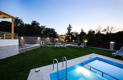 Anatoli Villa, a Retreat with Private Pool & BBQ, By ThinkVilla - Photo 17