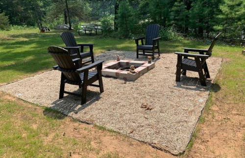 New Listing 2BR/2BA on Trout Lake HotTub & Firepit - Foto 2