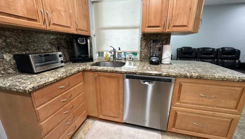 BLD Vacation Residences - Photo 5, toaster