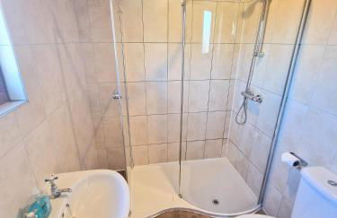 Cleish 7 With Private Hot Tub - Fife - Loch Leven - Lomond Hills - Pet Friendly - Photo 13