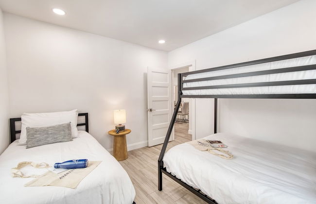 Turtle Nest by Avantstay Near Downtown Beaches - Chic FL Escape - Foto 26