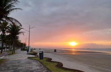 Flat Flórida 307 - 6 Minutos a Pé da Praia & Wi-Fi Grátis - Photo 1