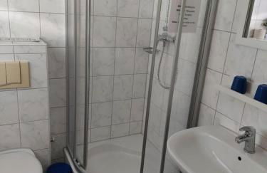 Ferienhaus BODDEN- vis-a-vis Hiddensee für bis zu 15 Gäste in 7 Appartements - Foto 16