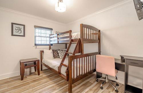 Bayview Cottage - Sun deck, pool, and more! - Foto 22