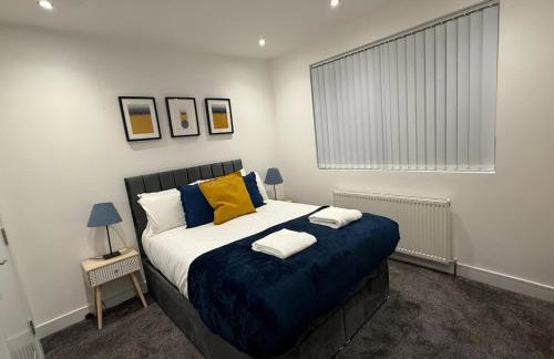 Spacious 4 Bed 4 Bath Stay with Free Parking - Foto 12