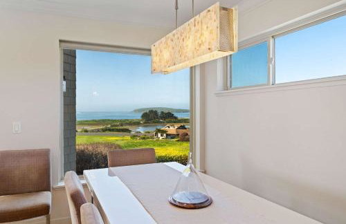 Breathtaking Views of the Pacific Ocean Rooftop Balcony Gourmet Kitchen and Hot Tub overlooking Golf Course - Foto 31