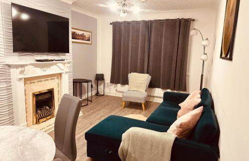 Entire Immaculate 3 Bedrooms House in Blackburn Weekend Away - Foto 6