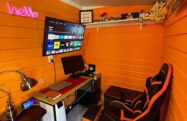 Giggling Creek Cottage - BedJet! King Sized! Gazebo, 45 Acres, Arcades, Nintendo, more - Photo 44