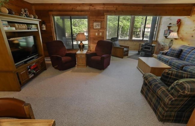 Seven Springs 3 BR Deluxe Condo, by Golf Course by RedAwning - Foto 1