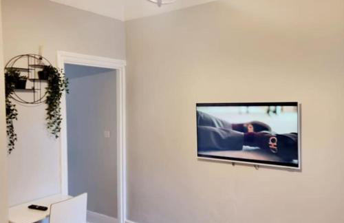 Stylish Self-Contained Apartment with Private Entrance & Self Check-In - Foto 5