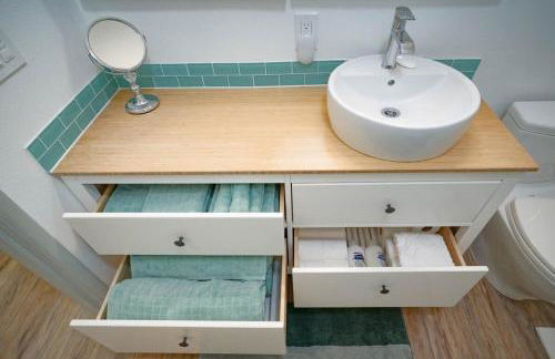 #StayinMyDistrict Modern Mid-Century Retreat - Foto 34